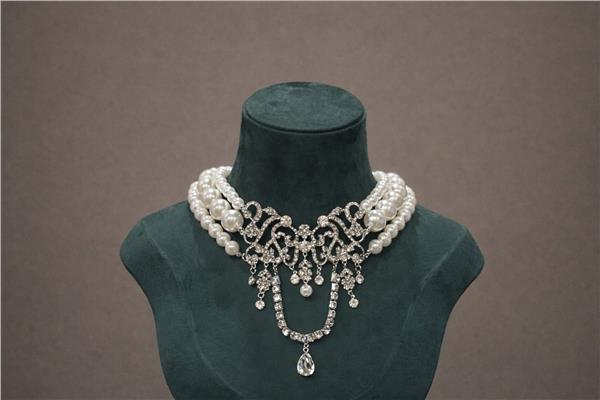 Elizabeth02 Gold ve İnci Detaylı Choker Kolye